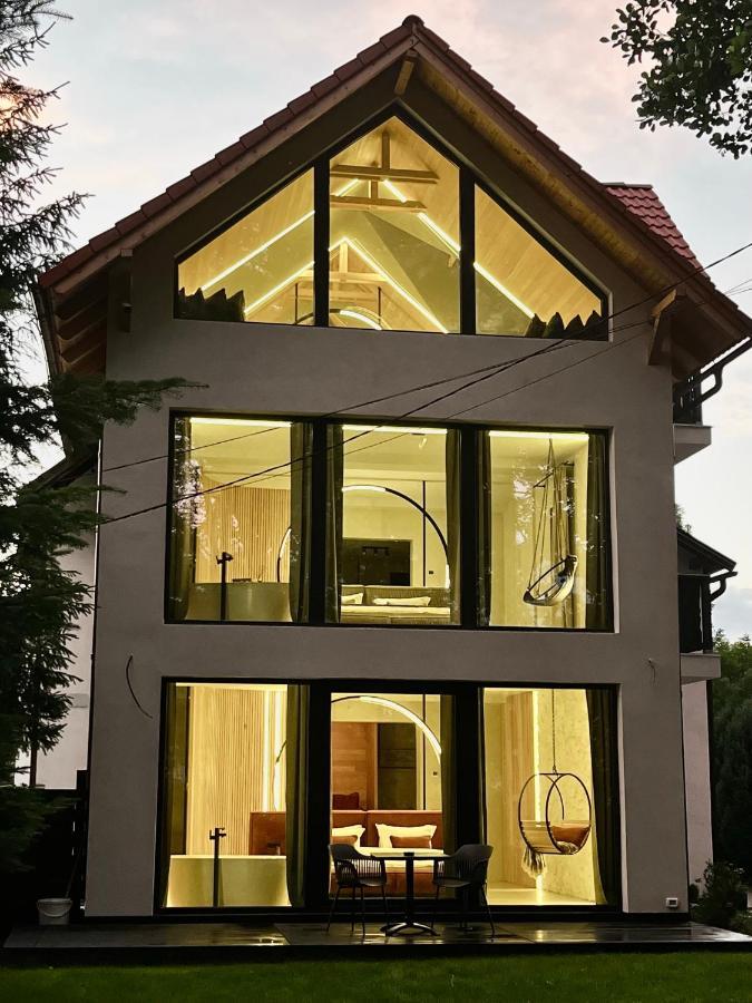 Garden Retreat Junior (adults Only)